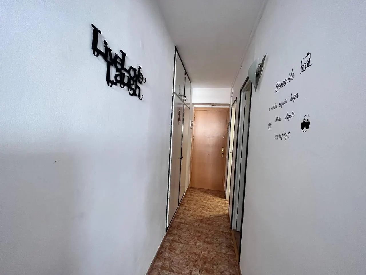 Estudio Con Tres Piscinas Comunitarias Y Pista De Tenis 罗萨斯 0*,