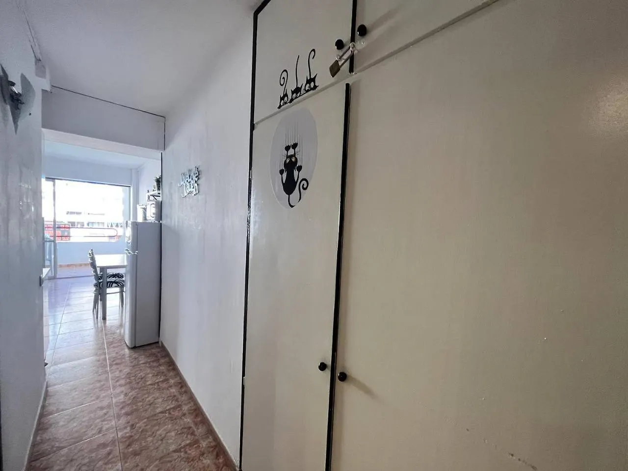 Estudio Con Tres Piscinas Comunitarias Y Pista De Tenis 罗萨斯