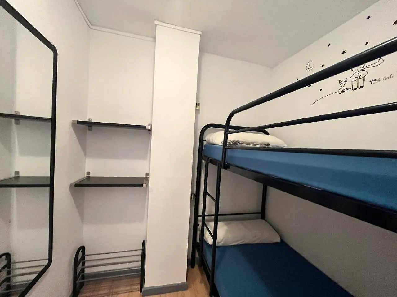 Estudio Con Tres Piscinas Comunitarias Y Pista De Tenis 罗萨斯 西班牙