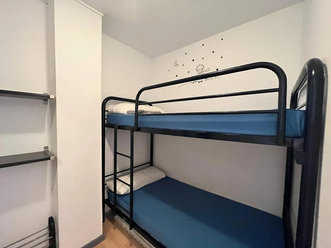 公寓 Estudio Con Tres Piscinas Comunitarias Y Pista De Tenis 罗萨斯 西班牙